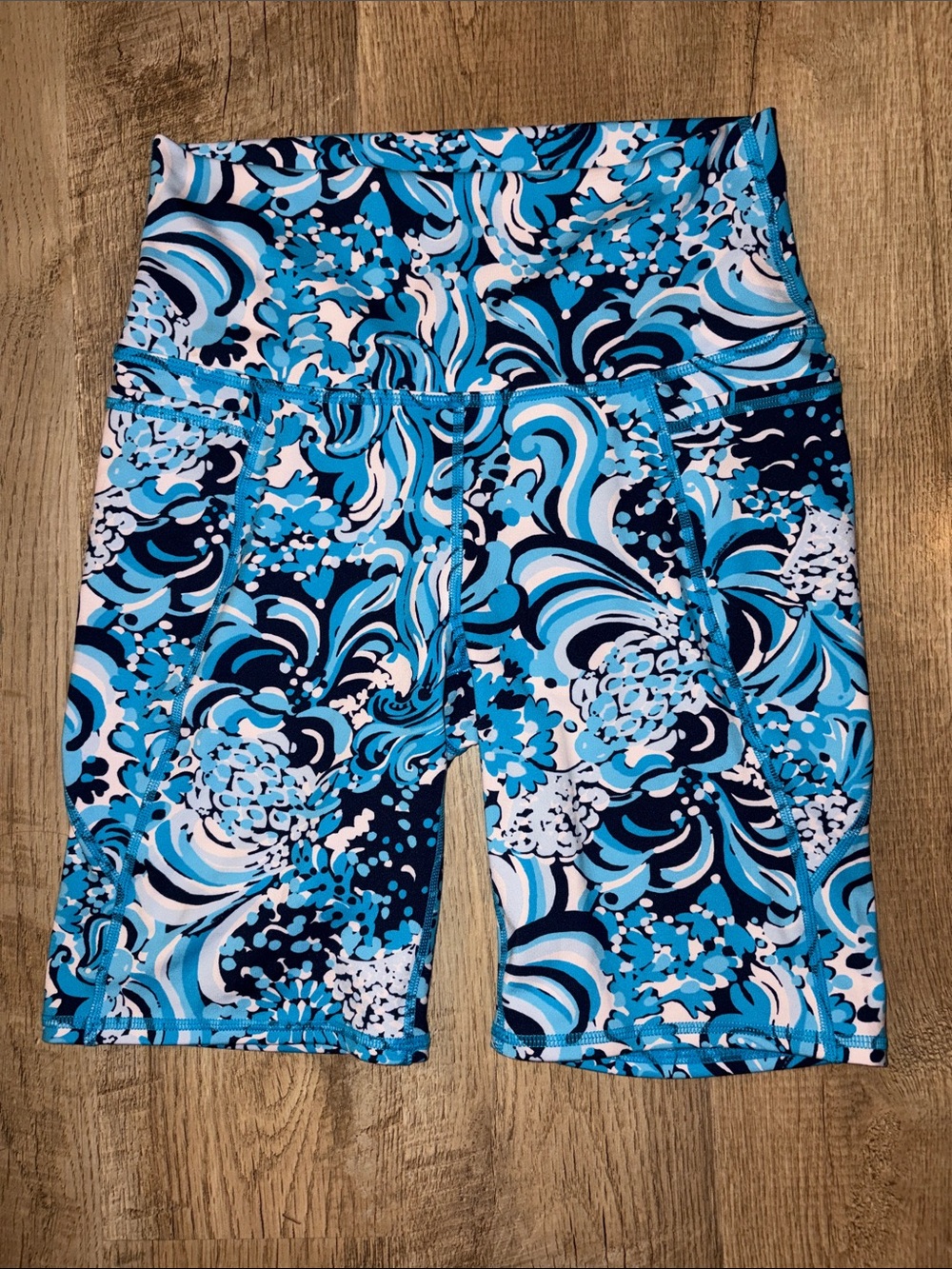 Lilly Pulitzer Luxletic Womens South Beach High Rise Short - Picture 3 of 5